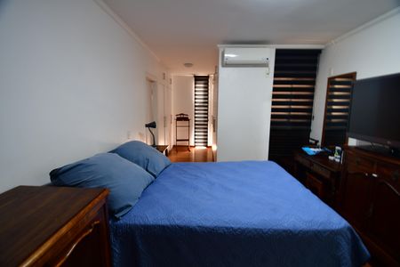 Apartamento à venda com 224m², 4 quartos e 2 vagasQuarto 3 - Suíte