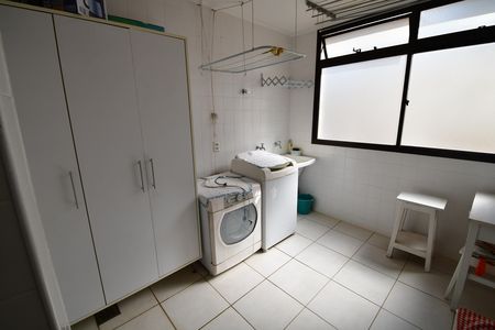 Apartamento à venda com 224m², 4 quartos e 2 vagasÁrea de Serviço