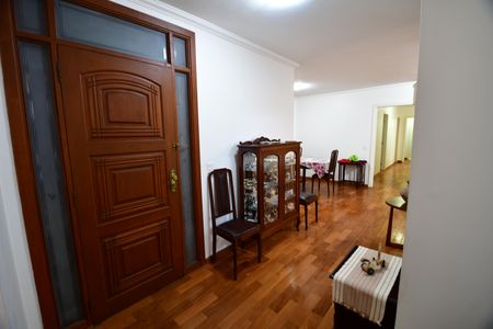Apartamento à venda com 224m², 4 quartos e 2 vagasHall de entrada