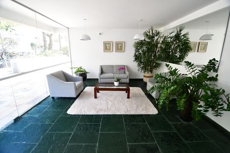 Apartamento à venda com 224m², 4 quartos e 2 vagasHall social