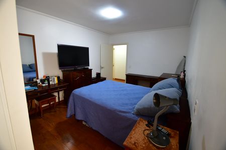 Apartamento à venda com 224m², 4 quartos e 2 vagasQuarto 3 - Suíte