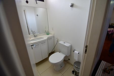 Apartamento à venda com 224m², 4 quartos e 2 vagasLavabo