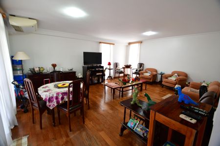 Apartamento à venda com 224m², 4 quartos e 2 vagasSala