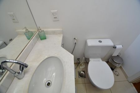 Apartamento à venda com 224m², 4 quartos e 2 vagasLavabo