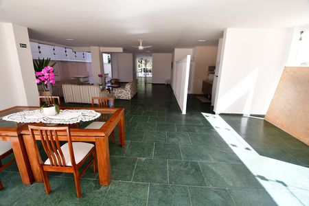 Apartamento à venda com 224m², 4 quartos e 2 vagasÁrea comum - Salão de festas