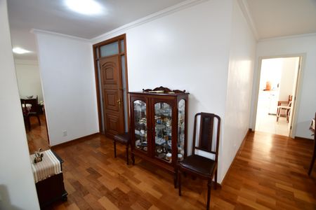 Apartamento à venda com 224m², 4 quartos e 2 vagasHall de entrada