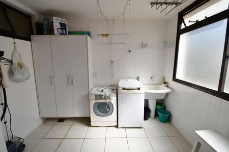 Apartamento à venda com 224m², 4 quartos e 2 vagasÁrea de Serviço