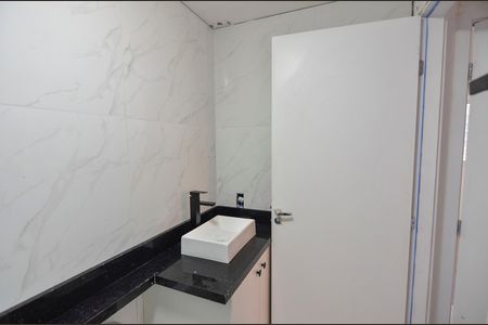 Apartamento à venda com 65m², 3 quartos e 1 vaga Apartamento à venda com 65m², 3 quartos e 1 vagaBanheiro da Suíte