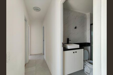 Apartamento à venda com 65m², 3 quartos e 1 vaga Apartamento à venda com 65m², 3 quartos e 1 vagaCorredor