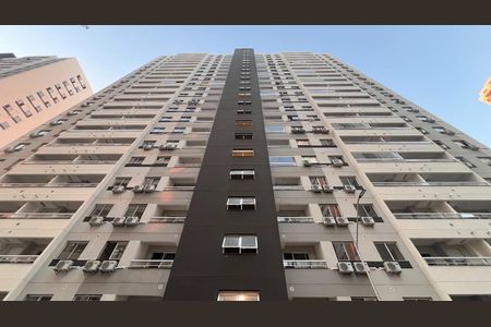 Apartamento à venda com 65m², 3 quartos e 1 vaga Apartamento à venda com 65m², 3 quartos e 1 vagaFachada