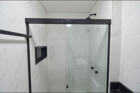 Apartamento à venda com 65m², 3 quartos e 1 vaga Apartamento à venda com 65m², 3 quartos e 1 vagaBanheiro da Suíte