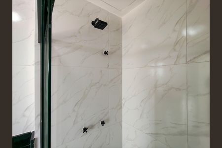 Apartamento à venda com 65m², 3 quartos e 1 vaga Apartamento à venda com 65m², 3 quartos e 1 vagaBanheiro social