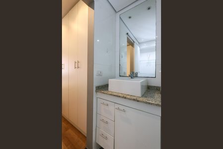 Apartamento para alugar com 31m², 1 quarto e 1 vaga Apartamento para alugar com 31m², 1 quarto e 1 vagaBanheiro da Suíte