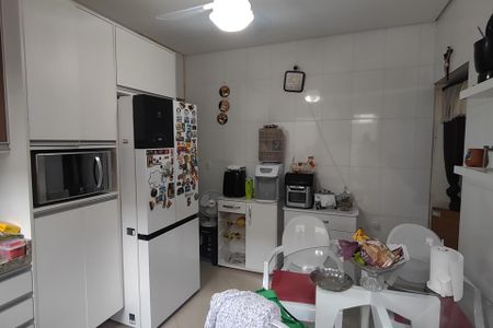 Cozinha de casa para alugar com 2 quartos, 250m² em Santa Maria, São Caetano do Sul