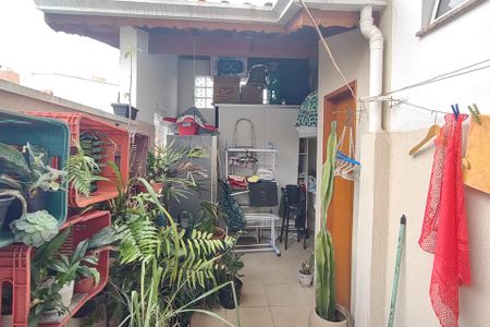 Casa para alugar com 250m², 2 quartos e 2 vagas Casa para alugar com 250m², 2 quartos e 2 vagasÁrea de Serviço
