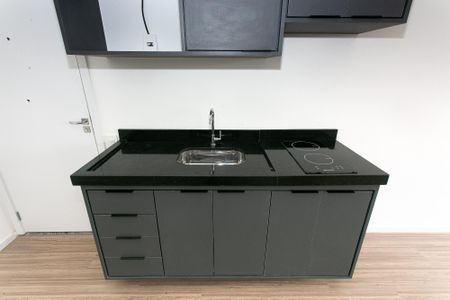 Studio para alugar com 26m², 1 quarto e sem vaga Studio para alugar com 26m², 1 quarto e sem vagaCozinha - Armários