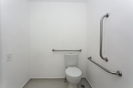 Studio para alugar com 26m², 1 quarto e sem vaga Studio para alugar com 26m², 1 quarto e sem vagaBanheiro