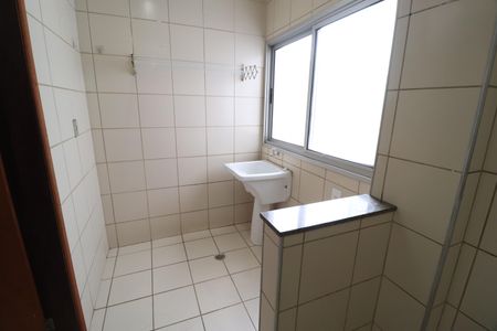 Apartamento para alugar com 58m², 2 quartos e 1 vagaCozinha e Área de Serviço