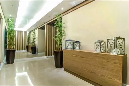 Apartamento à venda com 67m², 3 quartos e 1 vaga Apartamento à venda com 67m², 3 quartos e 1 vagaHall social