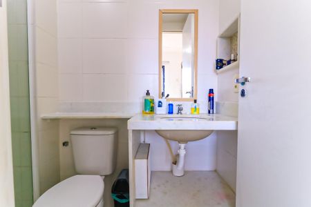 Apartamento à venda com 67m², 3 quartos e 1 vaga Apartamento à venda com 67m², 3 quartos e 1 vagaBanheiro da Suíte 3