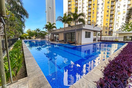 Apartamento à venda com 67m², 3 quartos e 1 vaga Apartamento à venda com 67m², 3 quartos e 1 vagaÁrea comum - Piscina