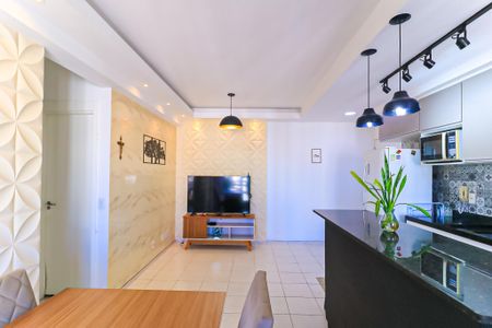 Sala de apartamento à venda com 3 quartos, 67m² em Del Castilho, Rio de Janeiro
