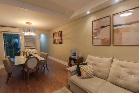 Sala de casa à venda com 3 quartos, 240m² em Vila Formosa, São Paulo