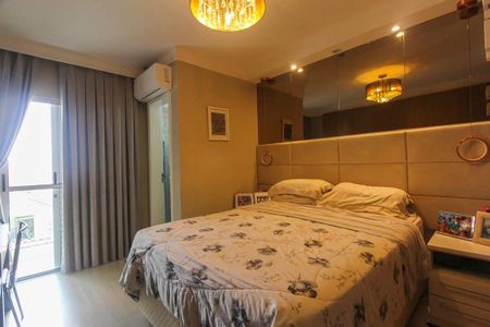 Casa à venda com 240m², 3 quartos e 2 vagasSuite 1