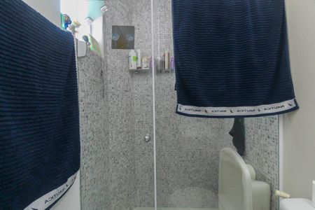 Casa à venda com 240m², 3 quartos e 2 vagasBanheiro da Suíte 1