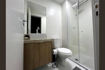 Banheiro  de apartamento à venda com 1 quarto, 26m² em Jardim Caravelas, São Paulo