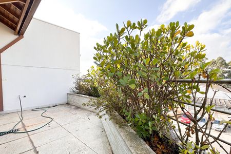 Apartamento para alugar com 120m², 2 quartos e 1 vagaSacada