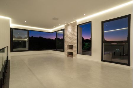 Sala de casa de condomínio à venda com 4 quartos, 310m² em Quintas do Ingaí, Barueri