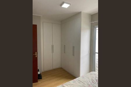 Casa de condomínio à venda com 76m², 2 quartos e 2 vagasQuarto 