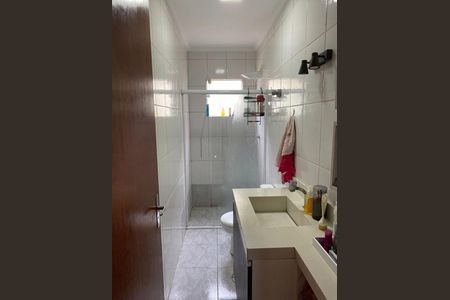 Casa de condomínio à venda com 76m², 2 quartos e 2 vagasBanheiro