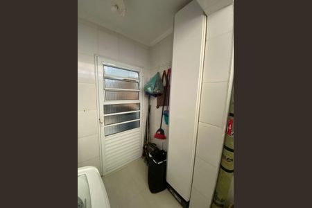 Casa de condomínio à venda com 76m², 2 quartos e 2 vagasÁrea de Serviço