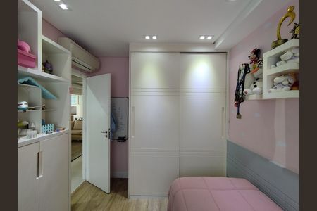 Apartamento à venda com 113m², 3 quartos e 2 vagas Apartamento à venda com 113m², 3 quartos e 2 vagasQuarto