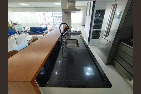 Apartamento à venda com 113m², 3 quartos e 2 vagas Apartamento à venda com 113m², 3 quartos e 2 vagasCozinha - Armários