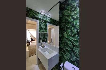 Lavabo  de apartamento à venda com 3 quartos, 113m² em Vila Gumercindo, São Paulo