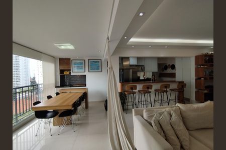 Apartamento à venda com 113m², 3 quartos e 2 vagas Apartamento à venda com 113m², 3 quartos e 2 vagasSala