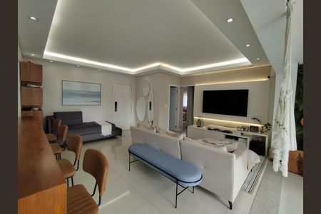 Apartamento à venda com 113m², 3 quartos e 2 vagas Apartamento à venda com 113m², 3 quartos e 2 vagasSala
