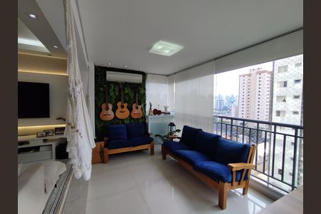 Apartamento à venda com 113m², 3 quartos e 2 vagas Apartamento à venda com 113m², 3 quartos e 2 vagasSala