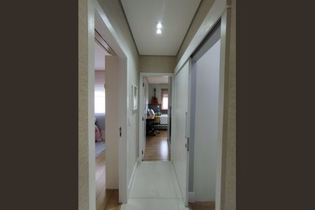 Apartamento à venda com 113m², 3 quartos e 2 vagas Apartamento à venda com 113m², 3 quartos e 2 vagasCorredor