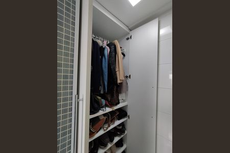 Apartamento à venda com 113m², 3 quartos e 2 vagas Apartamento à venda com 113m², 3 quartos e 2 vagasÁrea de Serviço