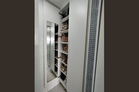 Apartamento à venda com 113m², 3 quartos e 2 vagas Apartamento à venda com 113m², 3 quartos e 2 vagasÁrea de Serviço