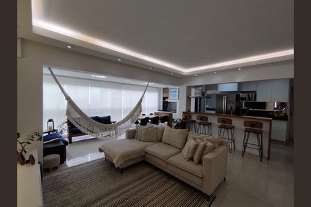 Apartamento à venda com 113m², 3 quartos e 2 vagas Apartamento à venda com 113m², 3 quartos e 2 vagasSala