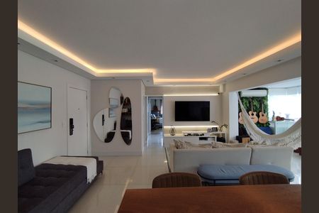 Sala  de apartamento à venda com 3 quartos, 113m² em Vila Gumercindo, São Paulo