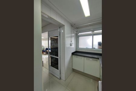 Apartamento à venda com 113m², 3 quartos e 2 vagas Apartamento à venda com 113m², 3 quartos e 2 vagasÁrea de Serviço