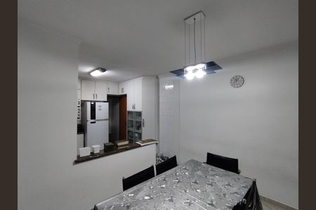 Apartamento à venda com 113m², 3 quartos e 2 vagas Apartamento à venda com 113m², 3 quartos e 2 vagasSala de Jantar