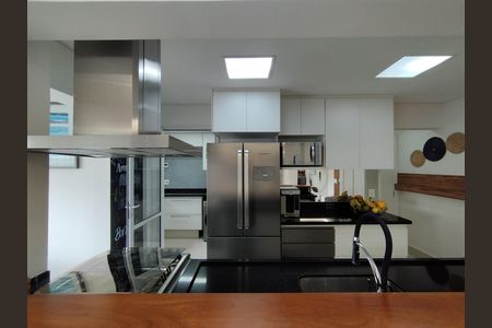 Apartamento à venda com 113m², 3 quartos e 2 vagas Apartamento à venda com 113m², 3 quartos e 2 vagasCozinha - Armários