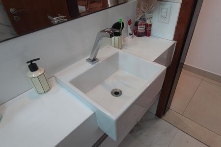 Apartamento à venda com 146m², 3 quartos e 4 vagasBanheiro Social